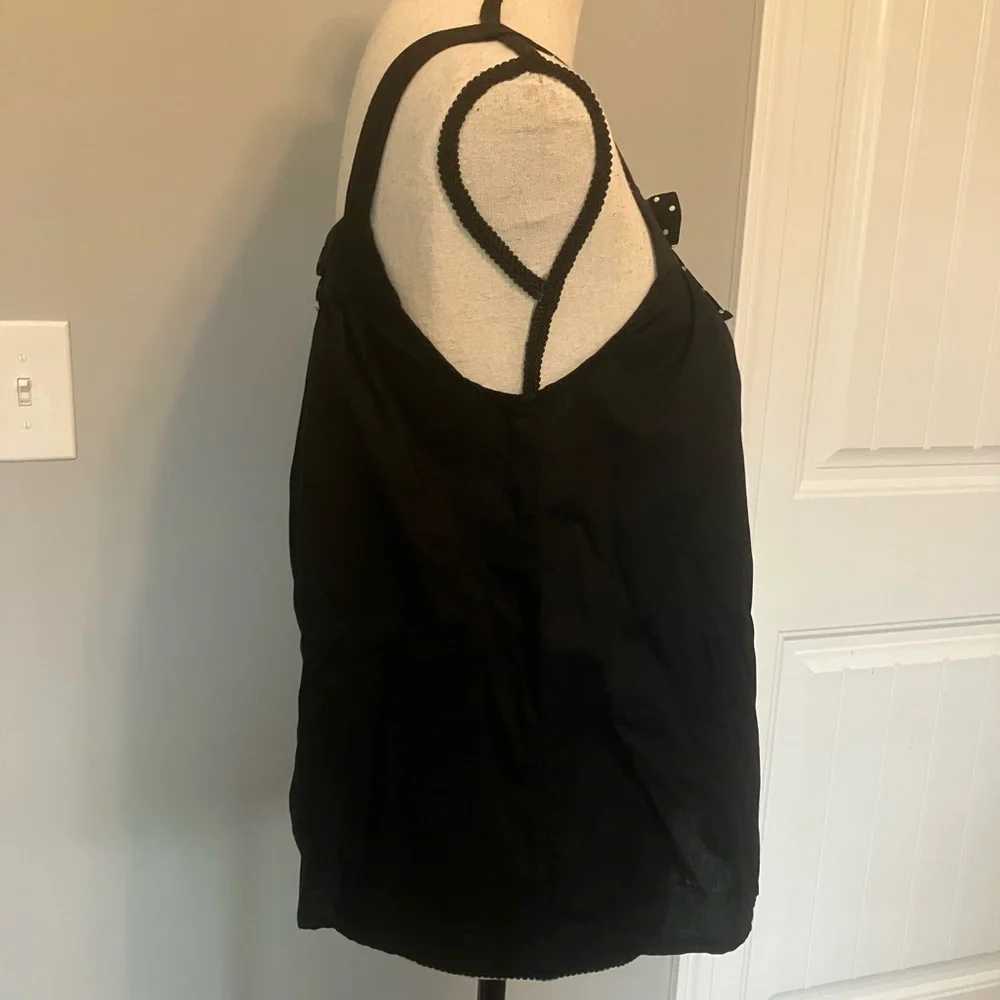 Black summer top - Picture 5 of 10